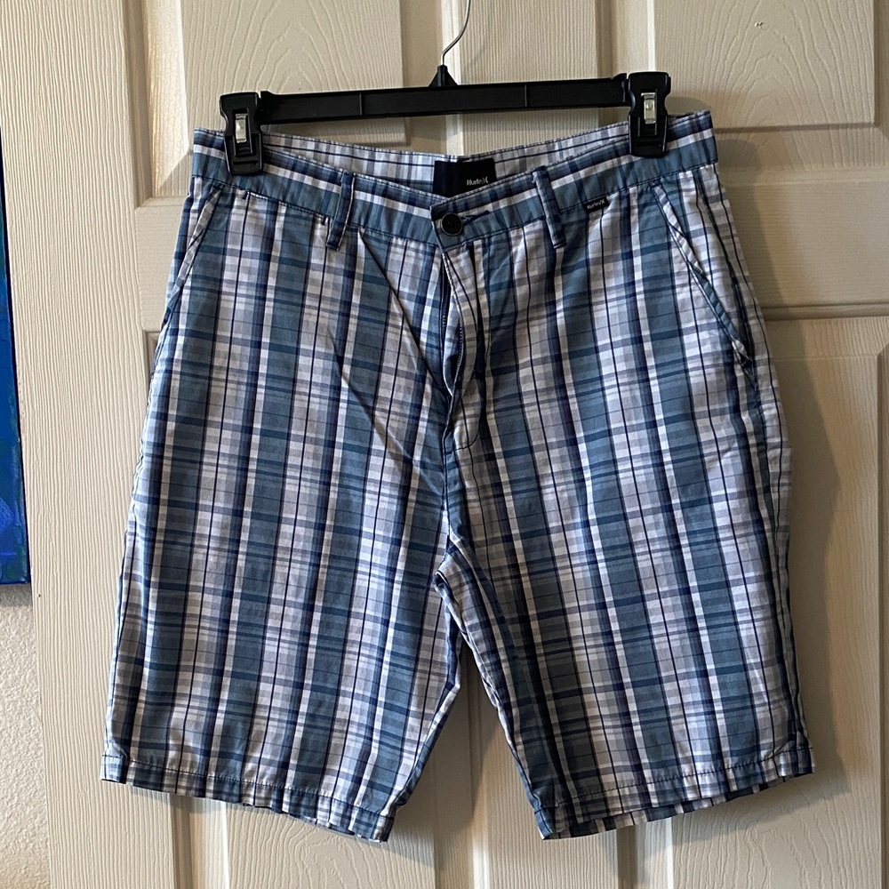 Hurley Blue & White Plaid Flat-Front Men’s Chino Shorts